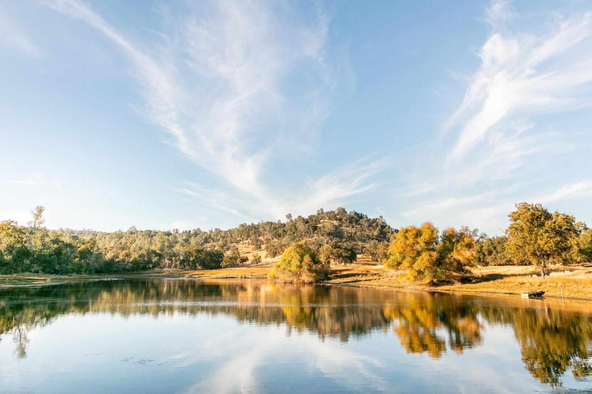 Rolling Oaks Ranch - 200 Acres Of Lakeside Beauty & Countryside Serenity Mariposa Esterno foto